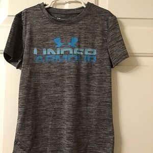 Gray Under Armor Tee Shirt